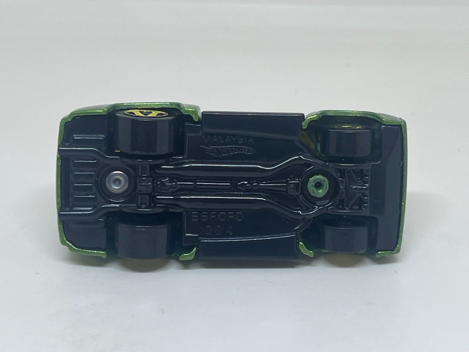 Hot Wheels Modellini d'auto: Hot Wheels '56 Ford – Nuovo (secondo la descrizione) da Wildegg venduto da LaaBoutique 3