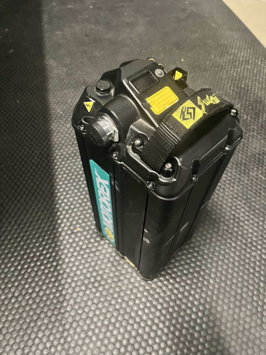 Sur-Ron Batterie: Sur-Ron Light Bee Akku 60V 32Ah defekt – Difettoso da Riedtwil venduto da ste_6ft2 1