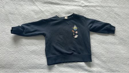 Navy Blue Minions Sweatshirt - Size M - Great for Fall!