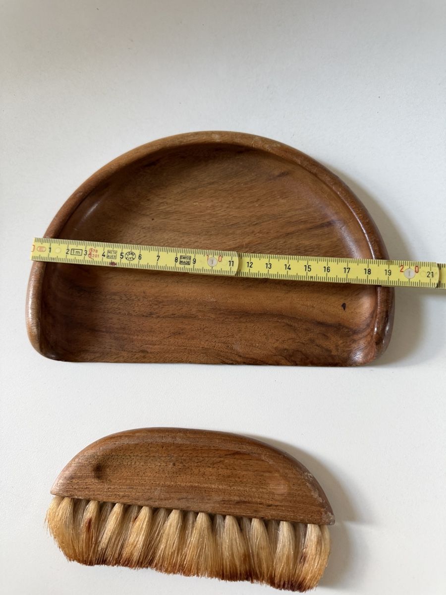 Altro in Apparecchi per la pulizia: Vintage Kehrschaufel Set Holz Dachshaar – Usato da Gossau SG venduto da sushifactory 5