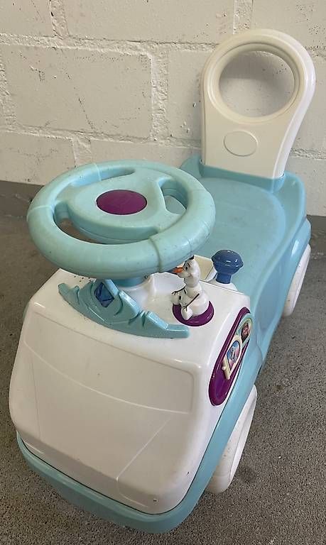 Véhicules pour enfants: Frozen Rutschfahrzeug – D'occasion à Wettingen par abm_5jss 1