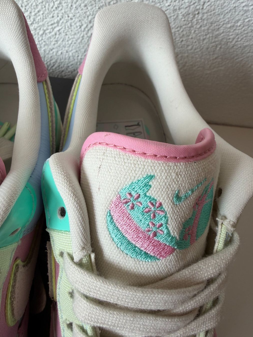 Nike Scarpe da uomo: Nike Air Force 1 Low Easter (2018) – Usato da Ennenda venduto da KUROI14 2