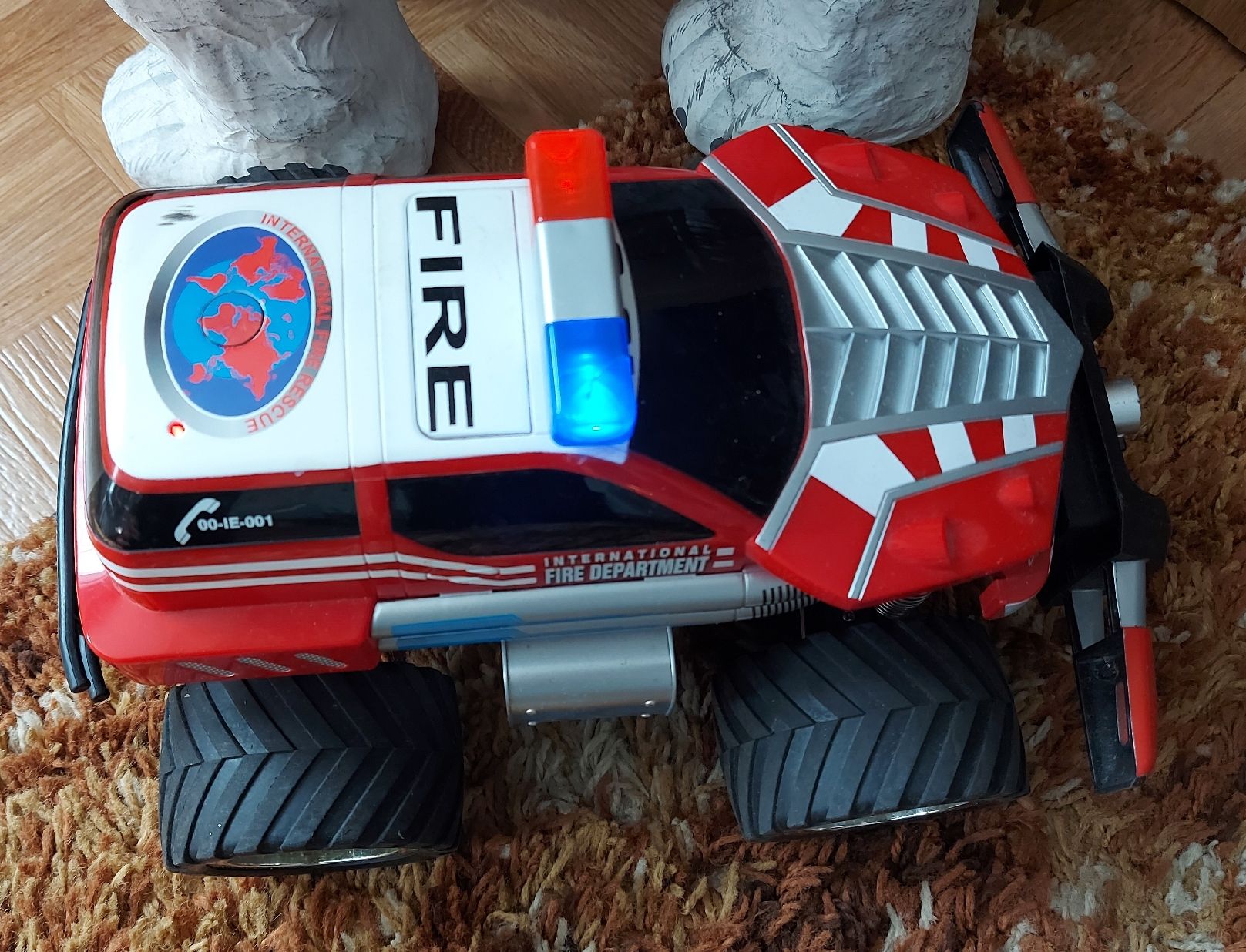 Modellismo RC: RC Ferngesteuertes Feuerwehrauto – Usato da Steinen venduto da bruvlatur86 1