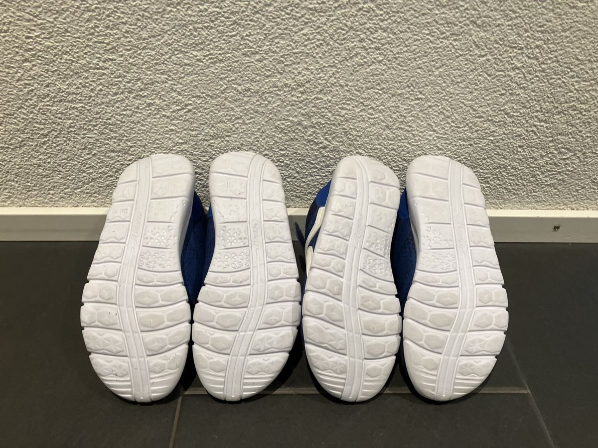 Scarpe per ragazzi: Hallensportschuhe Junge – Usato da Röschenz venduto da RS4147 1
