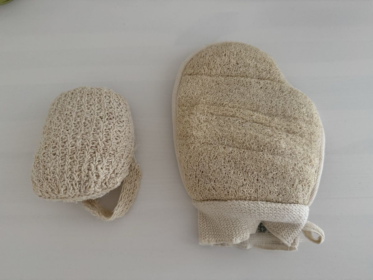 Altro per la casa: Peeling-Massage-Set: Handschuh und Schwamm – Usato da Zürich venduto da dodoL84 1