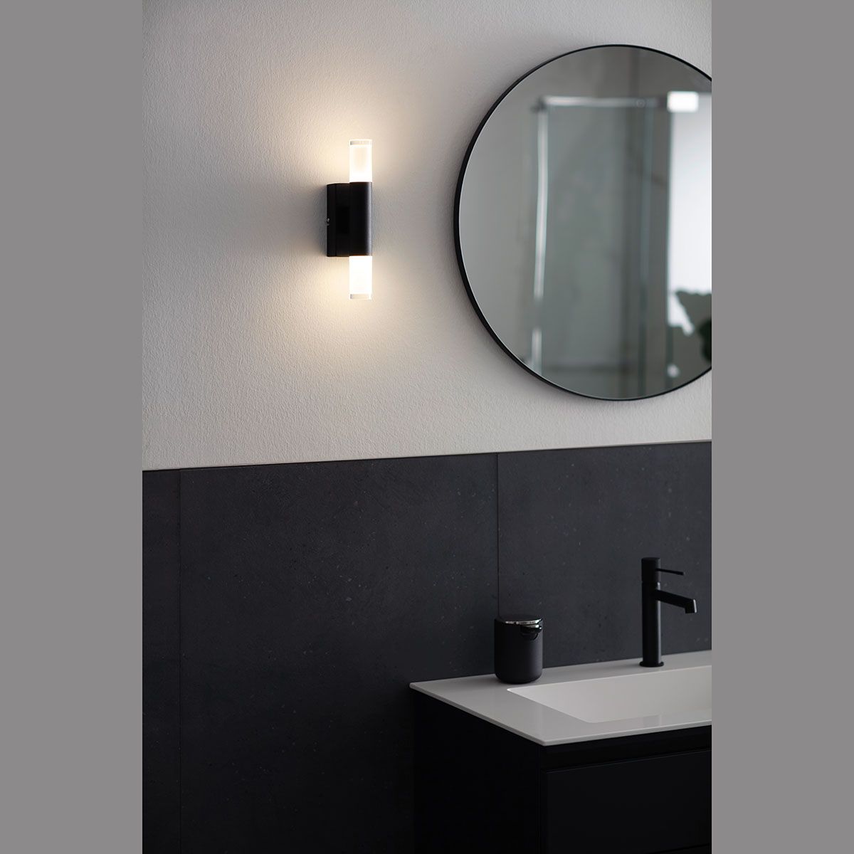Lampen: LED Bad Wandleuchte, IP44, 29 cm Höhe – Neu (gemäss Beschreibung) aus Kreuzlingen von Smart-Light 1