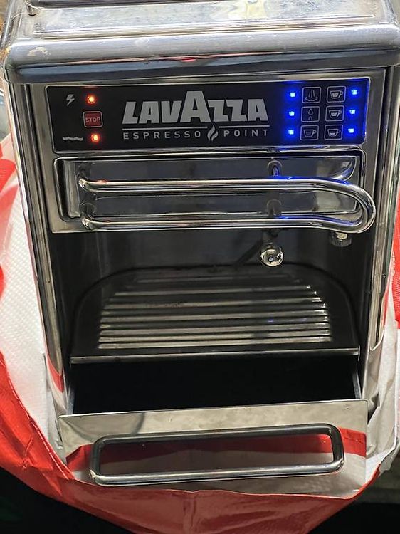 Máquina De Café Lavazza EP950 Reacondicionada - Para Cápsulas Espresso Point, 6 Bares, Color Blanco - Con 3 Meses De Garantía