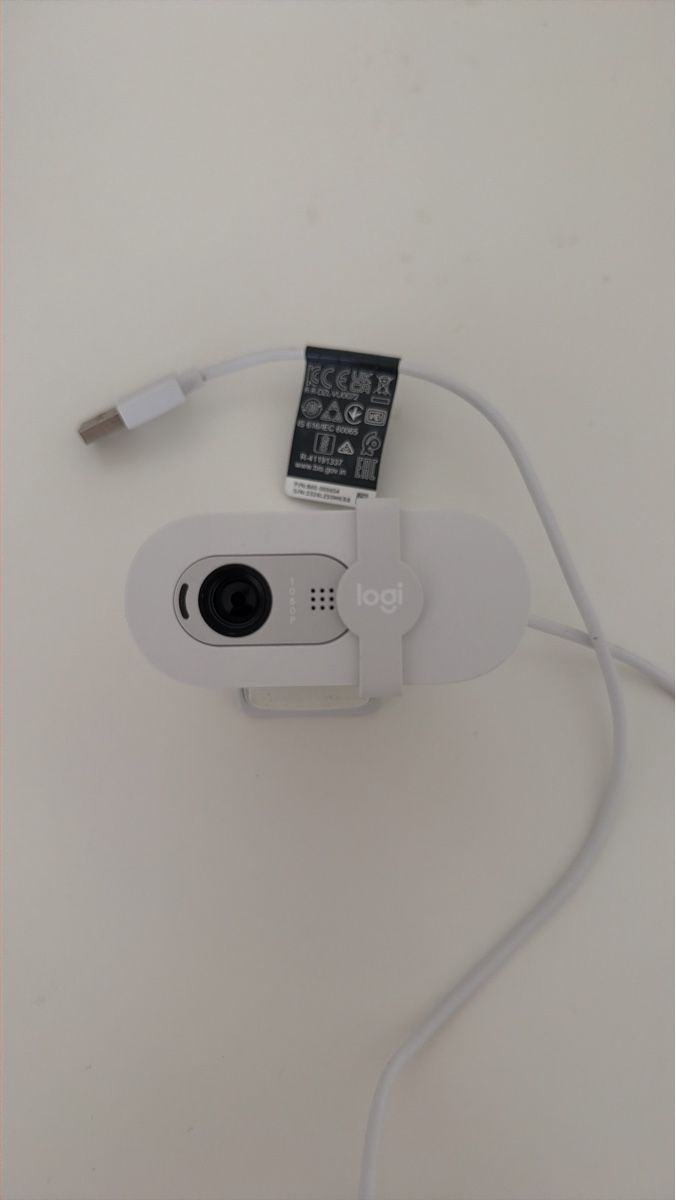Logitech Webcam: Logitech Brio 100 2 Mpx – Nuovo (secondo la descrizione) da Regensdorf venduto da __Claudia_