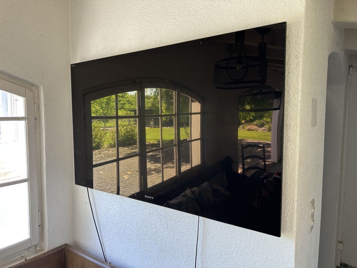 Samsung Televisori: Sony TV Bravia mit Wandhalterung – Usato da Kaisten venduto da simplytrade