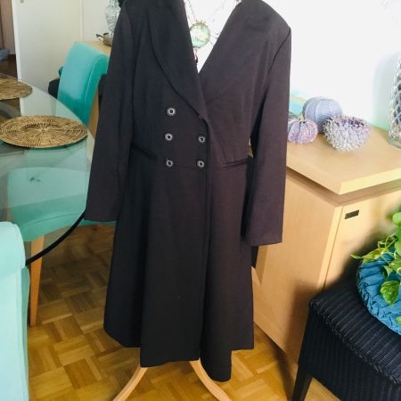 Sublime manteau en laine BOHEMIA brun neuf t. M valeur 399.-