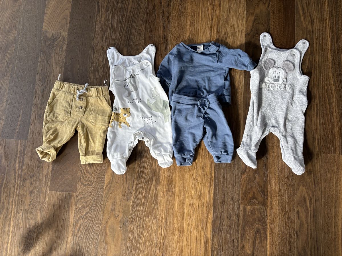 Lotti & Set di vestiti: Kleiderpaket Baby Grösse 62 – Usato da Toffen venduto da Mara685