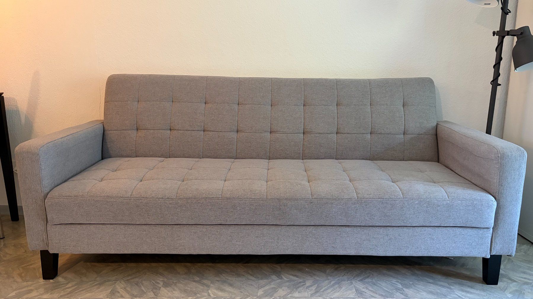 Sofas: Schlafsofa 3-Sitzer Hellgrau, Top Zustand – Gebraucht aus Zürich von len_p2t6 1