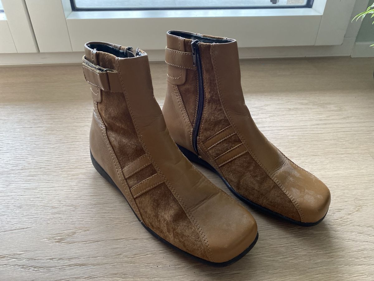 Scarpe da donna: Schuhe Gr. 38 – Usato da Hergiswil NW venduto da mar_js5v