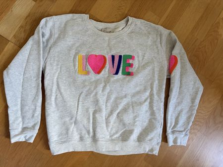 Pullover Rosas Grau mit Aufdruck LOVE Grösse S neu
