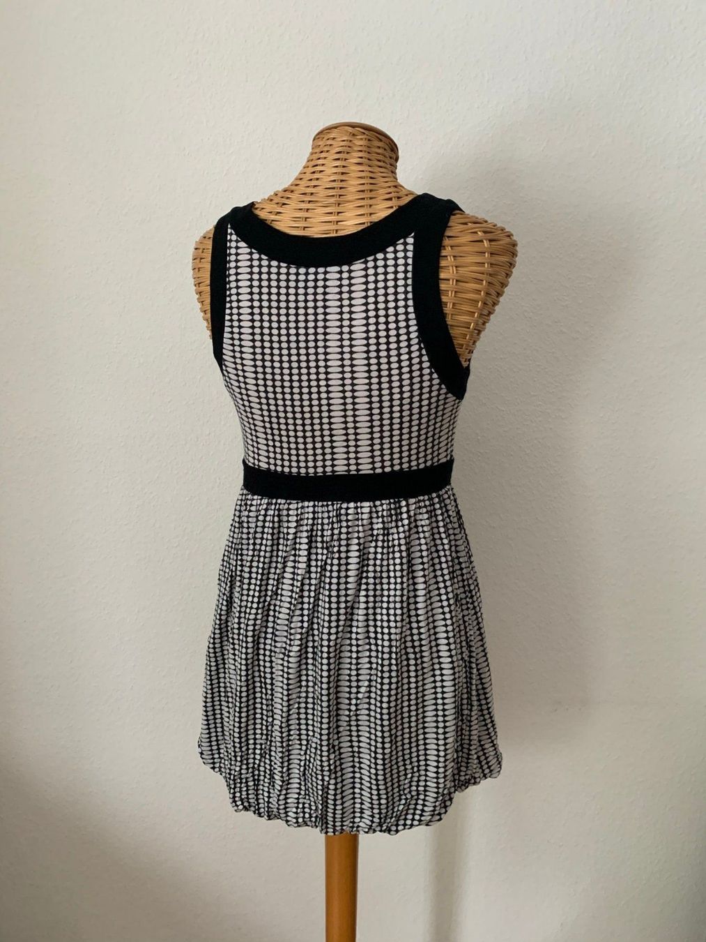 Mango Kleider: MANGO - Kleid schwarz-weiss S – Gebraucht aus Zürich von Diazaio 2