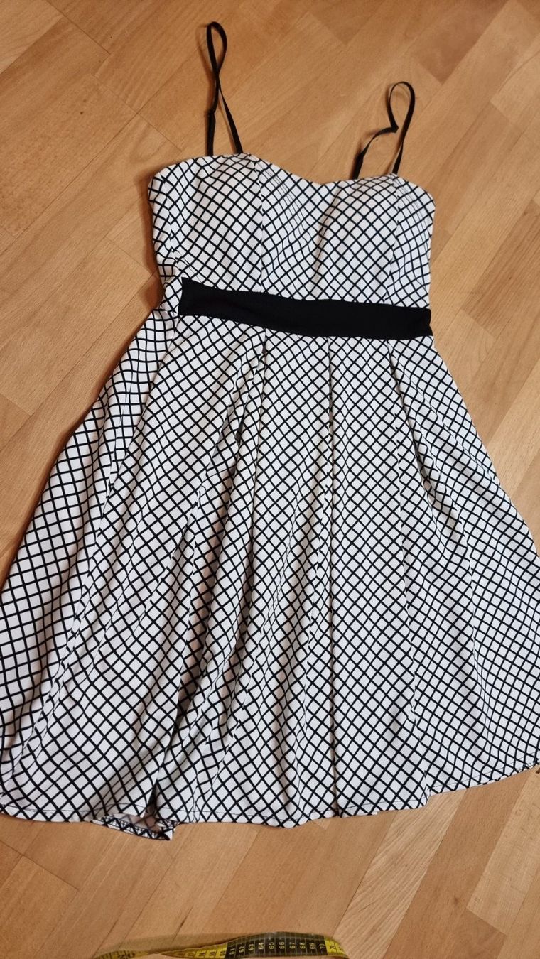 Vestiti: 🌺Kleid Größe 38/40🌺 – Usato da Wald ZH venduto da CapLux 8