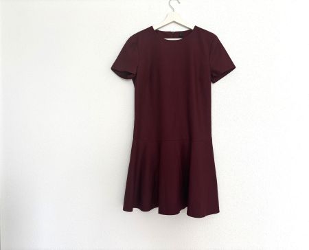 👗Basic Kleid Etuikleid Strickkleid Gr.M Benetton Weinrot