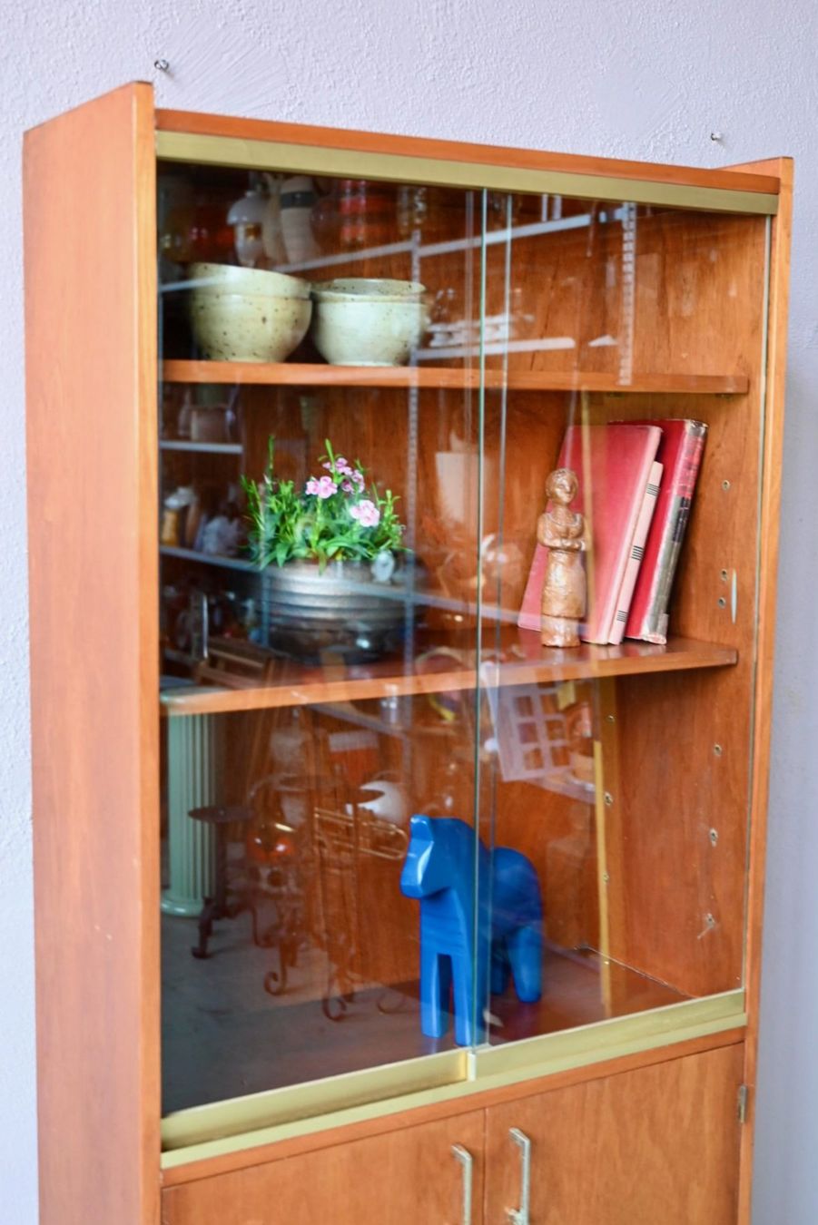 Vetrine: Bibliothèque vitrine design années 60 teck – Usato da COLMAR venduto da Sophiebellelurette 3