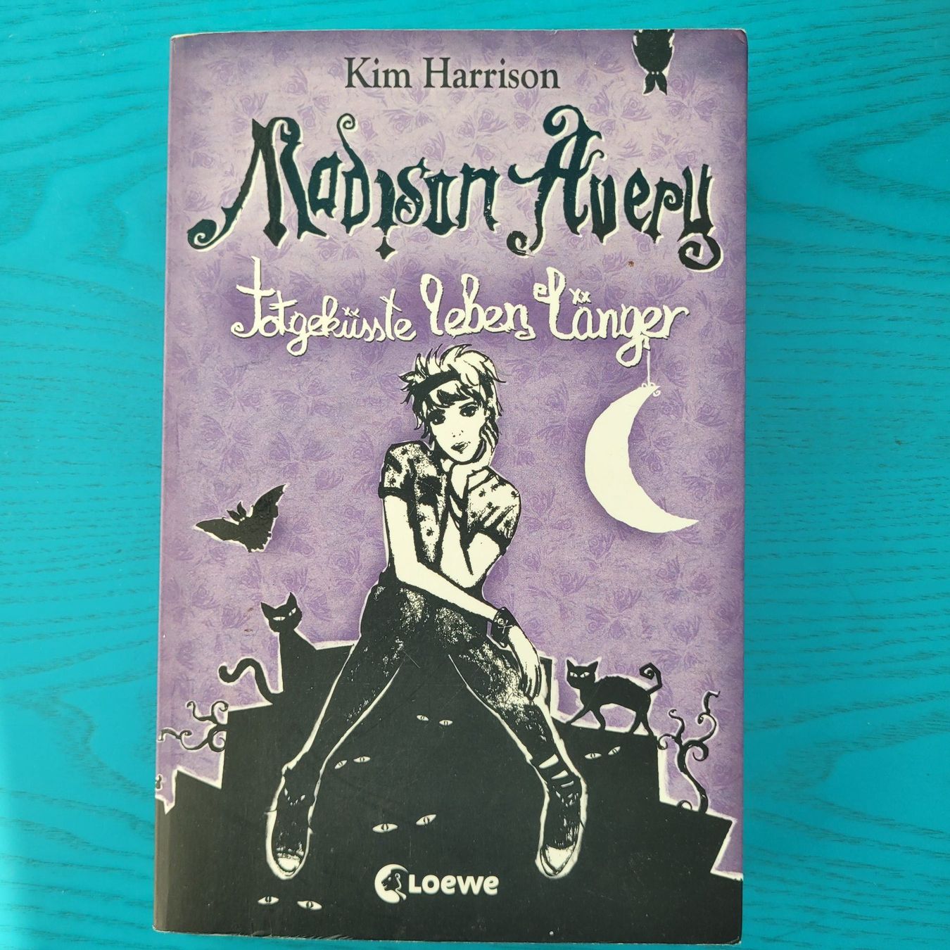 Libri: Kim Harrison- Madison Avery/Totgeküsste leben länger – Usato da SCHÜBELBACH venduto da CoKaHa
