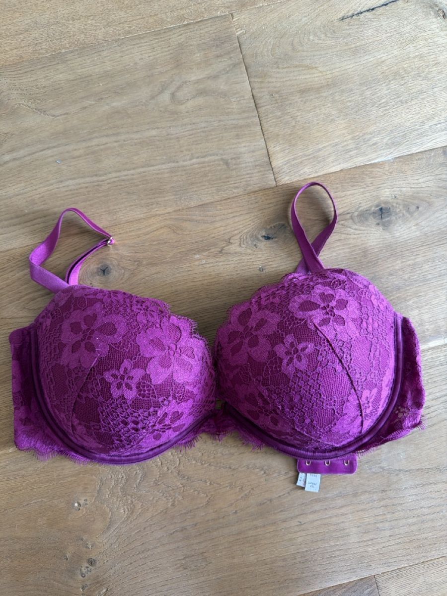 Victoria's Secret Altra biancheria intima: Victoria Secret Bra 75F – Usato da Stallikon venduto da RTagel