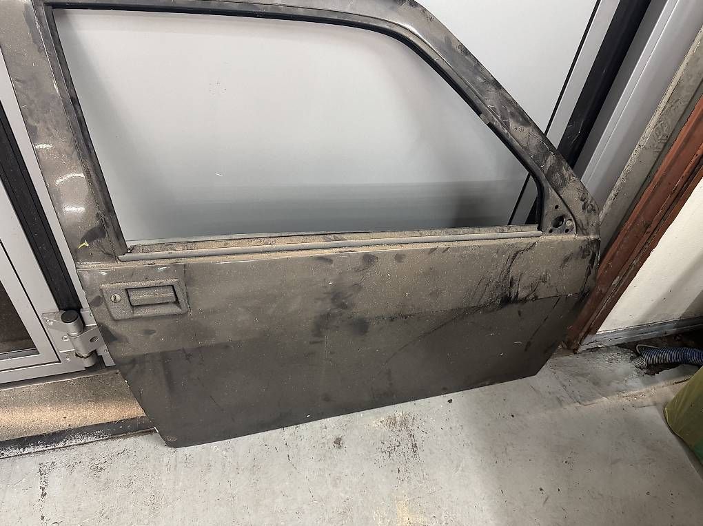 Tutti pezzi di ricambio auto: Lancia y10 – Usato da Zürich venduto da Gregorycar