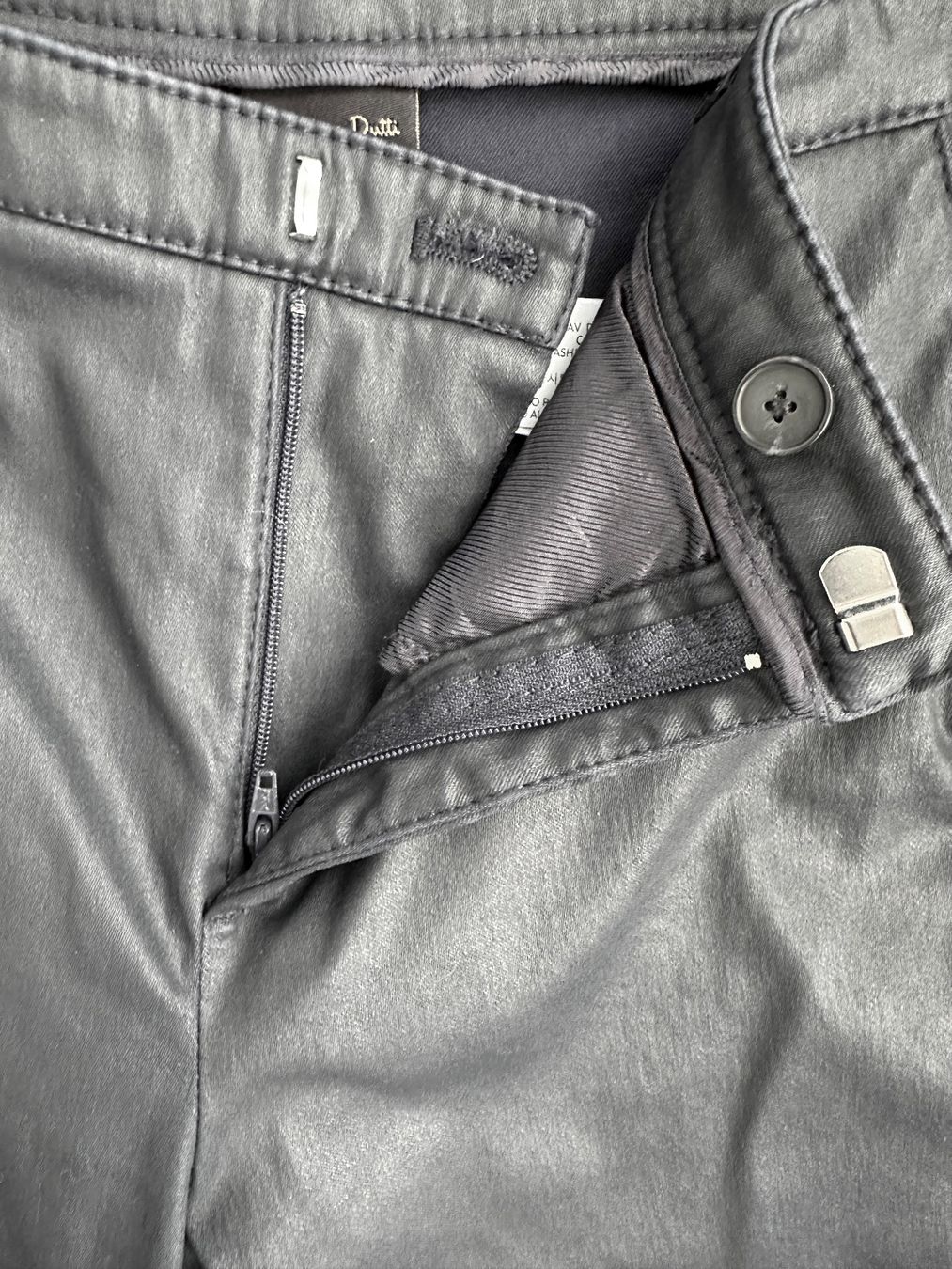 Massimo Dutti Pantaloni: Beschichtete Stoffhose MASSIMO DUTTI, 34 – Usato da Lachen SZ venduto da zabalina 6