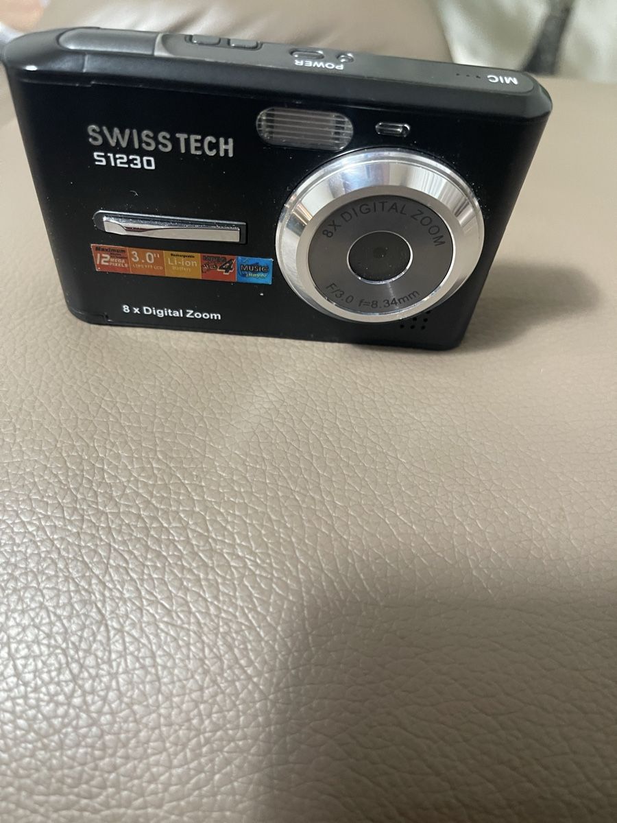 Fotocamera: SWISS TECH Digitalkamera S1230 8x Zoom – Nuovo (secondo la descrizione) da Regensdorf venduto da mex5145 2