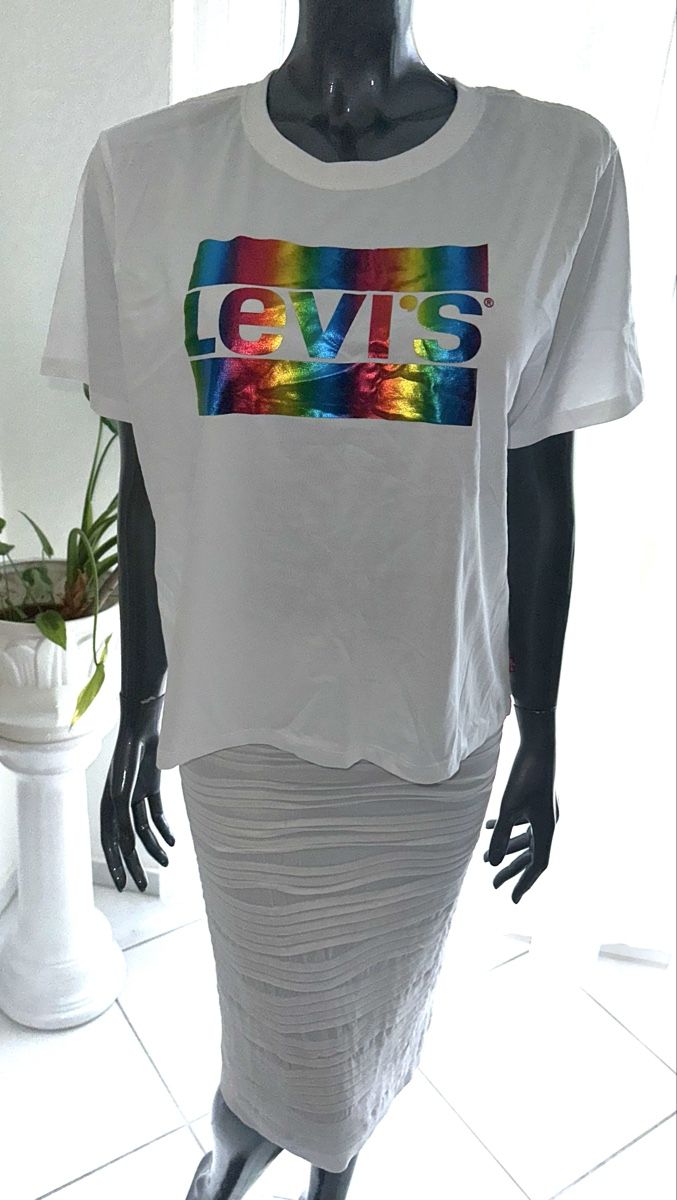 Levi's T-shirt: LEVI’S SHIRT GR. L NEU – Nuovo e nell'imballaggio originale da Unteraegeri venduto da MH203 2