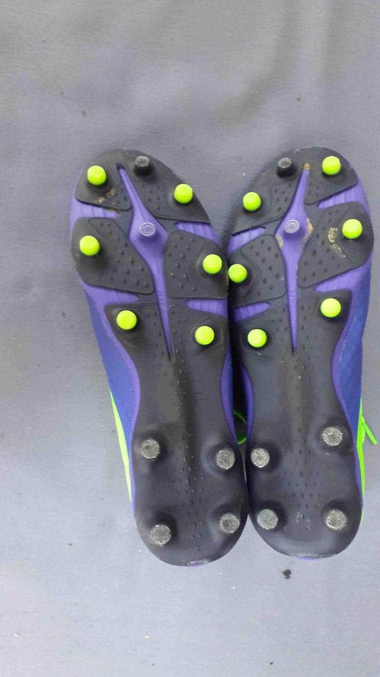 Scarpe per ragazzi: Fussballschuhe, Grösse 38 – Usato da Sirnach venduto da Formalin 1