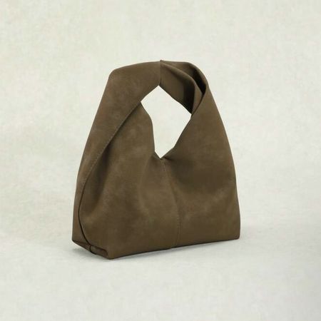 Sac à main asymétrique  - Tendance!