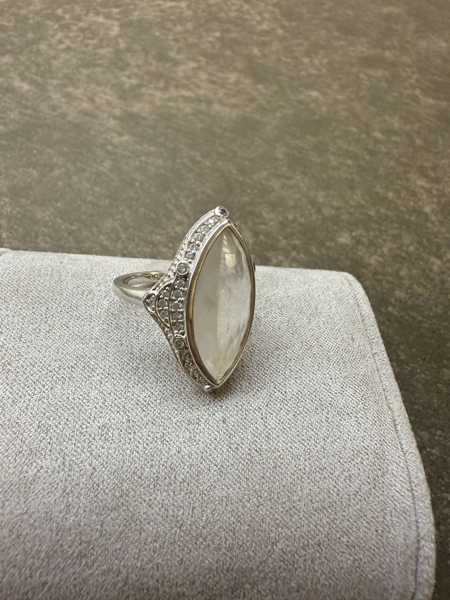 Anelli: Damen Ring mit grossem Stein – Usato da Brüttisellen venduto da BlackPearl18