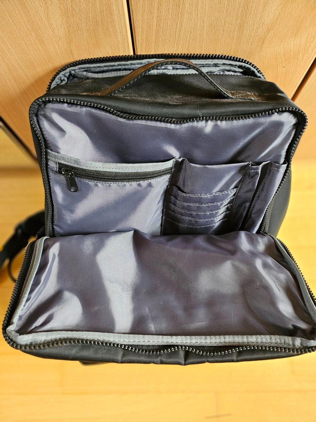Nordace Zaini: Nordace Laval – Intelligenter Rucksack – Usato da Zürich venduto da qua_7dpq 1