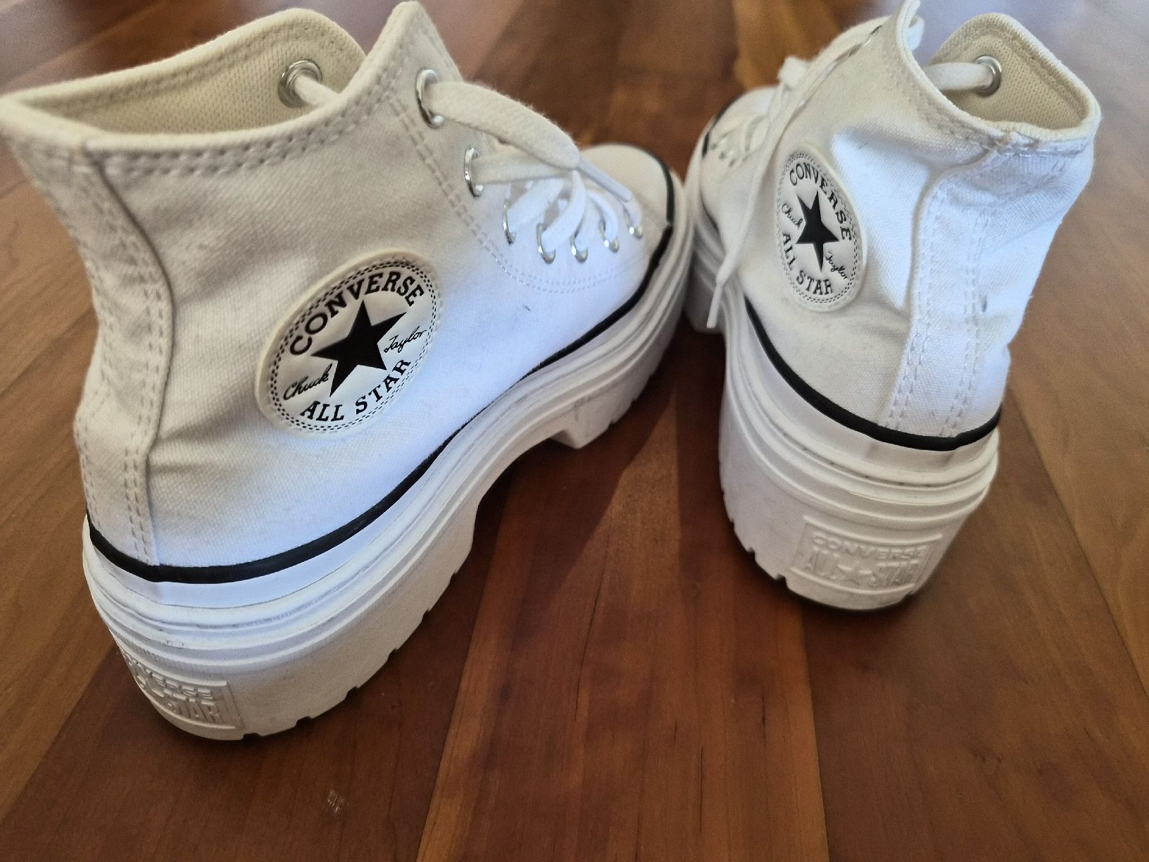 Converse Scarpe da donna: Converse All Star Move Platform High Top White, Size 38 – Usato da Küttigen venduto da yingli