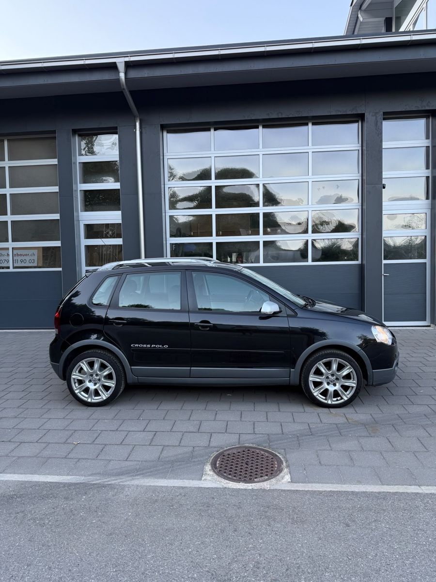 VW Autos: Vw cross polo – D'occasion à Zetzwil par opc01 1
