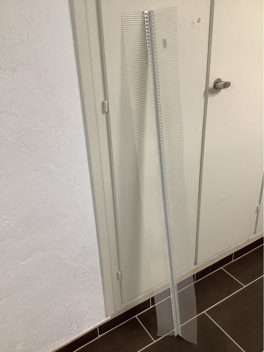 Profilati: PVC Tropfkantenprofil – Nuovo (secondo la descrizione) da Brugg AG venduto da Sweety_pie 2
