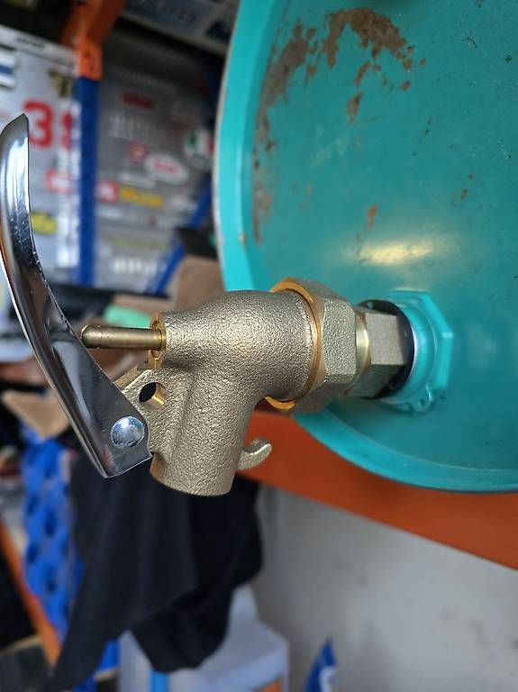 Accessori: Bezin Fass mit Hahn – Usato da Bilten venduto da lykuivku 1