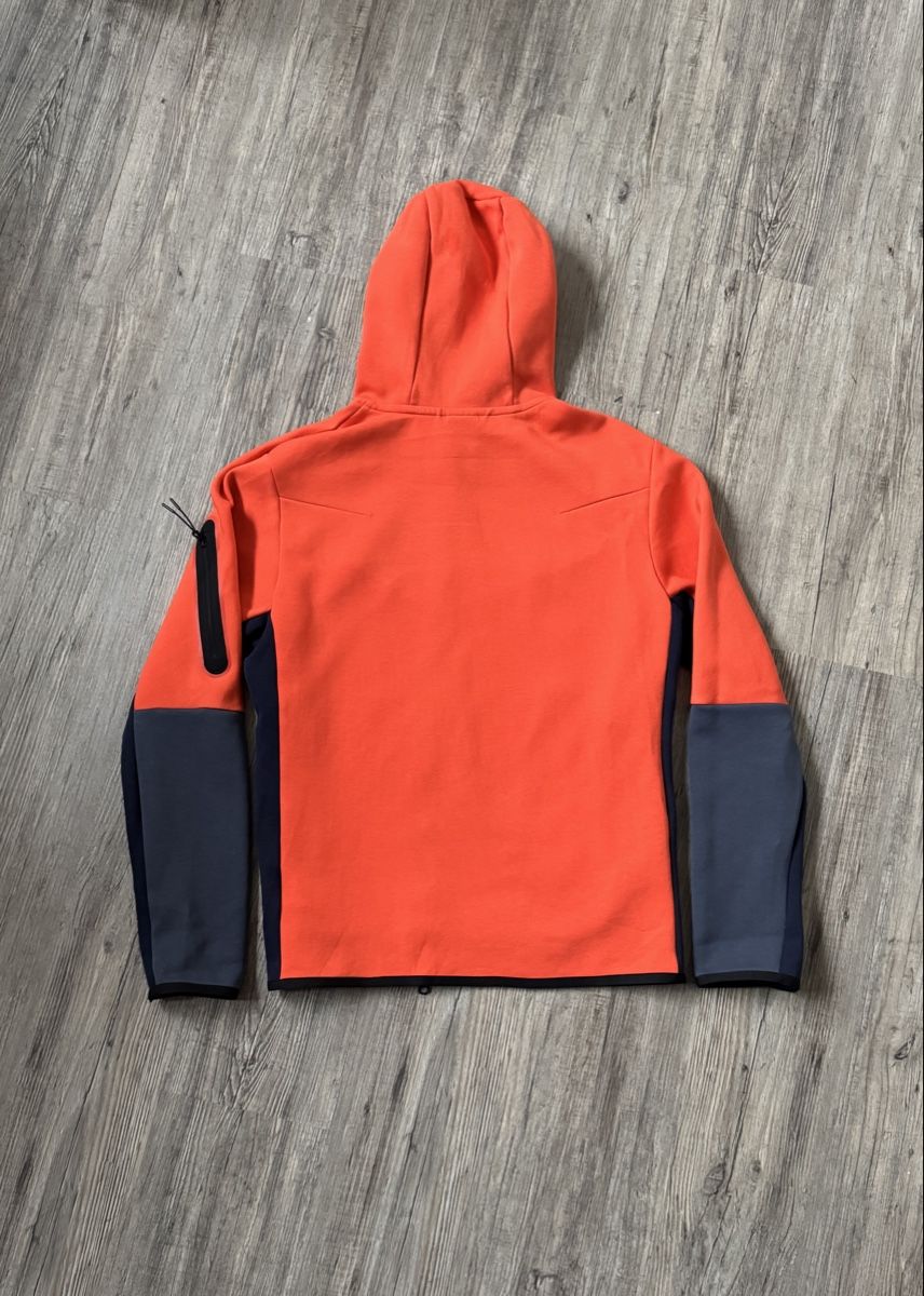 Nike Giacche: Nike Tech Fleece in Orange Grösse M – Nuovo (secondo la descrizione) da Aarwangen venduto da Yb11_ 1