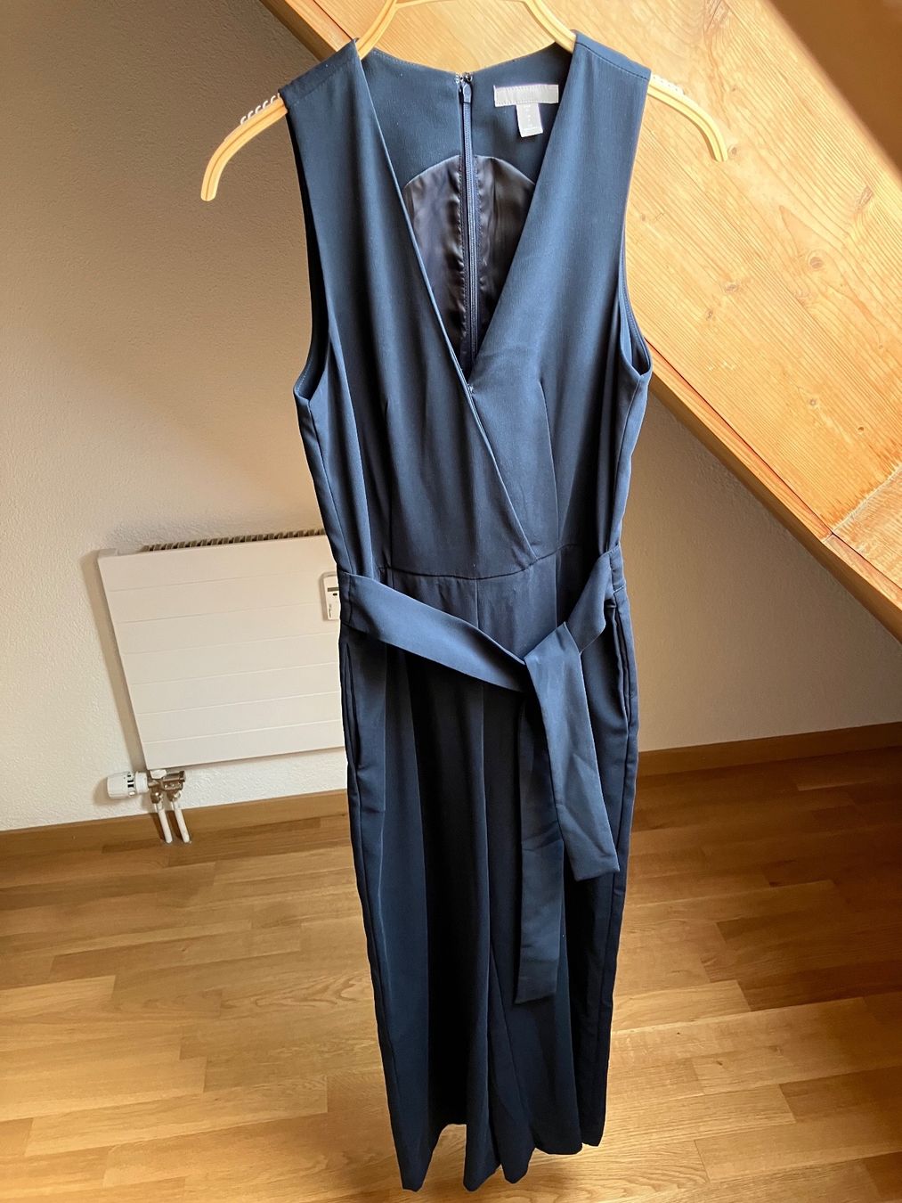 H&M Tute: dunkelblauer Jumpsuit XS – Usato da St. Gallen venduto da andreav.
