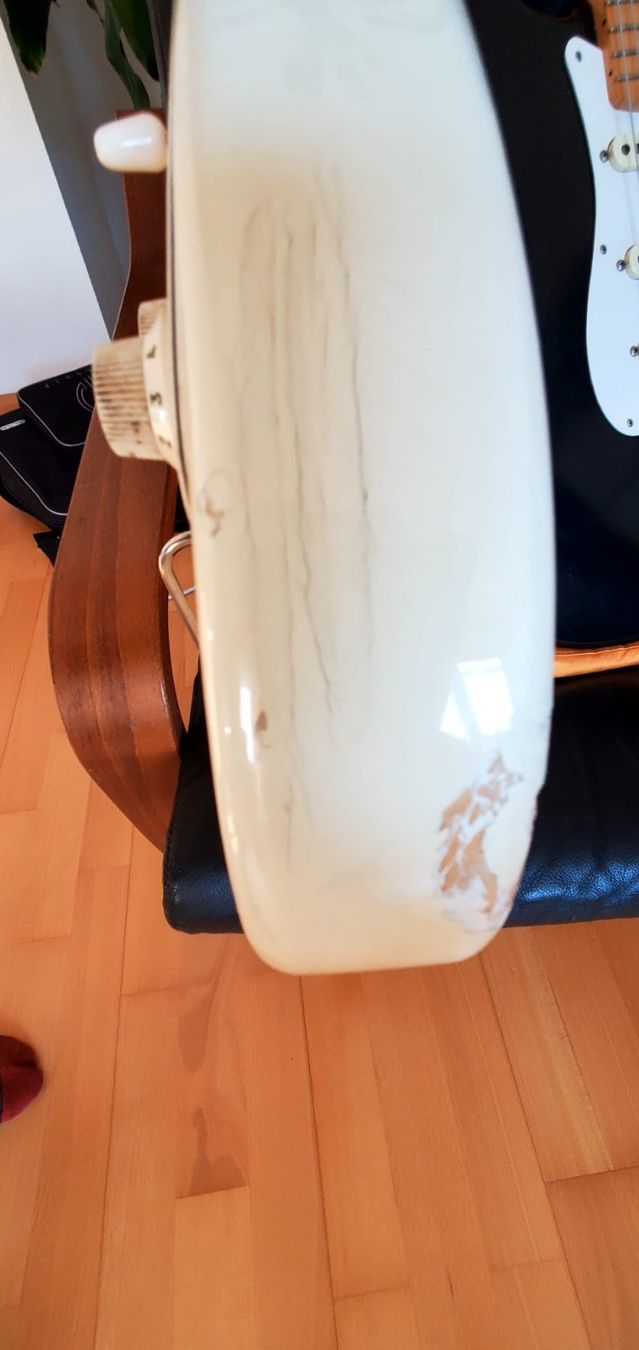 Fender Strumenti musicali: Fender Stratocaster Made in USA – Usato da Riehen venduto da Oray 4