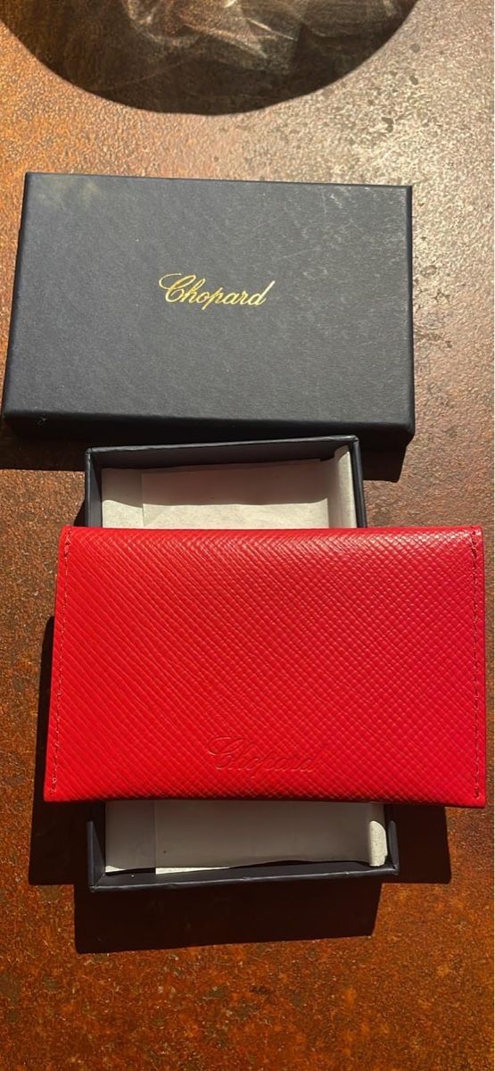 Chopard Portafogli: Elegant Red Leather Chopard Card Holder – Nuovo e nell'imballaggio originale da Zürich venduto da Sonikasantos 1