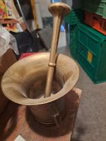 Antiker Mörser mit Stösser aus Messing