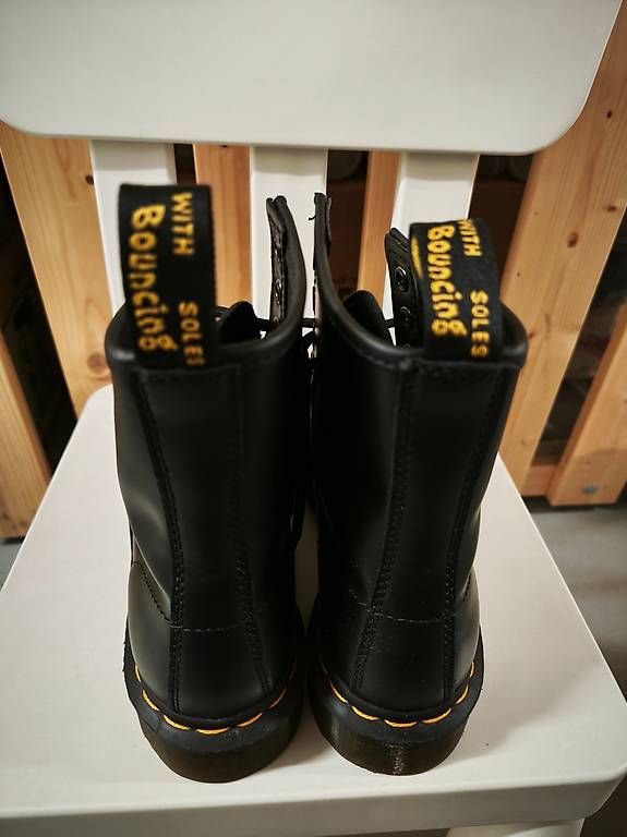 Scarpe da donna: Dr Martens Gr 37 – Usato da Winterthur venduto da Lariza 3