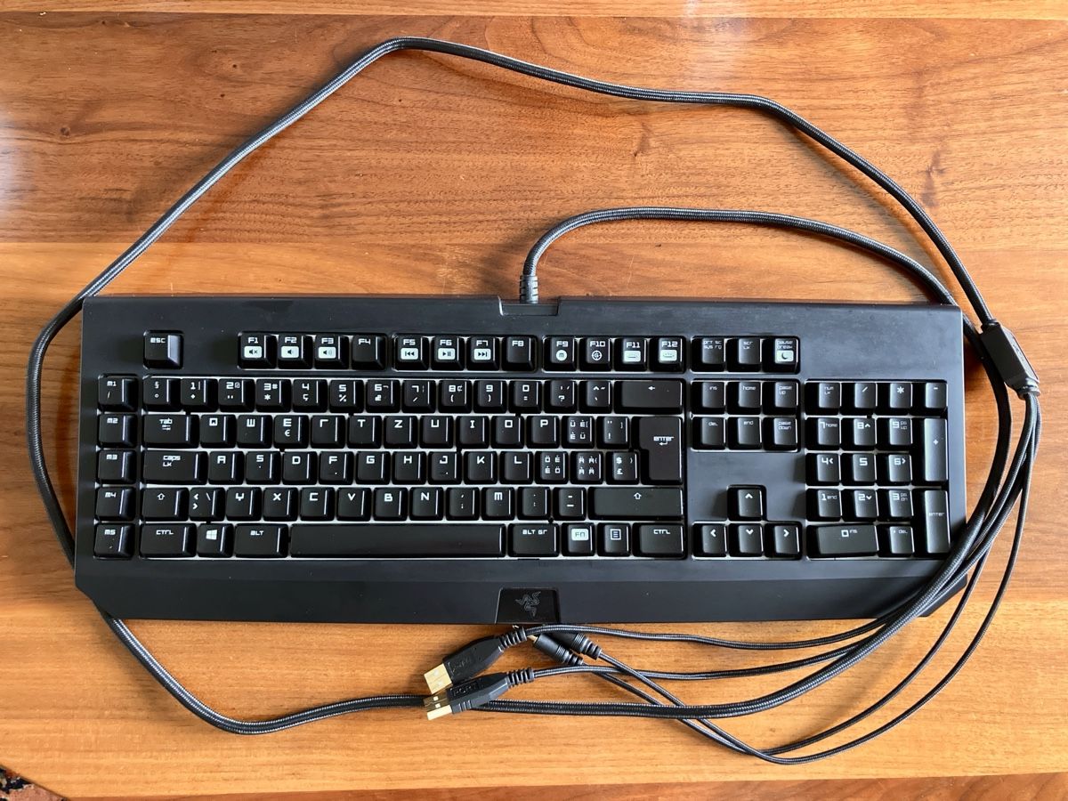 Razer Tastiere: Razer Blackwidow Chroma Keyboard – Usato da Luzern venduto da MashedT8r 3