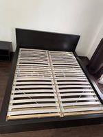 Doppelbett inkl. Rost und Nachttisch 