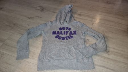 Grauer Mädchen Hoodie, Gr. 146/152, Perfekt für den Herbst!