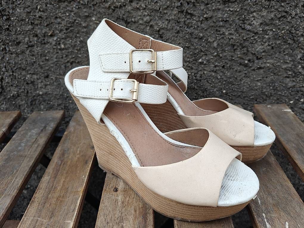 Damenschuhe: Sandales taille 37 – Gebraucht aus Lausanne von benji555