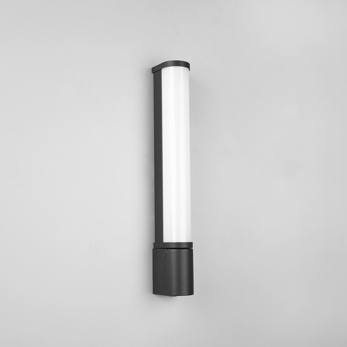 Lampade: LED Bad Wandleuchte, IP44, 41 cm x 5 cm – Nuovo (secondo la descrizione) da Kreuzlingen venduto da Smart-Light 3