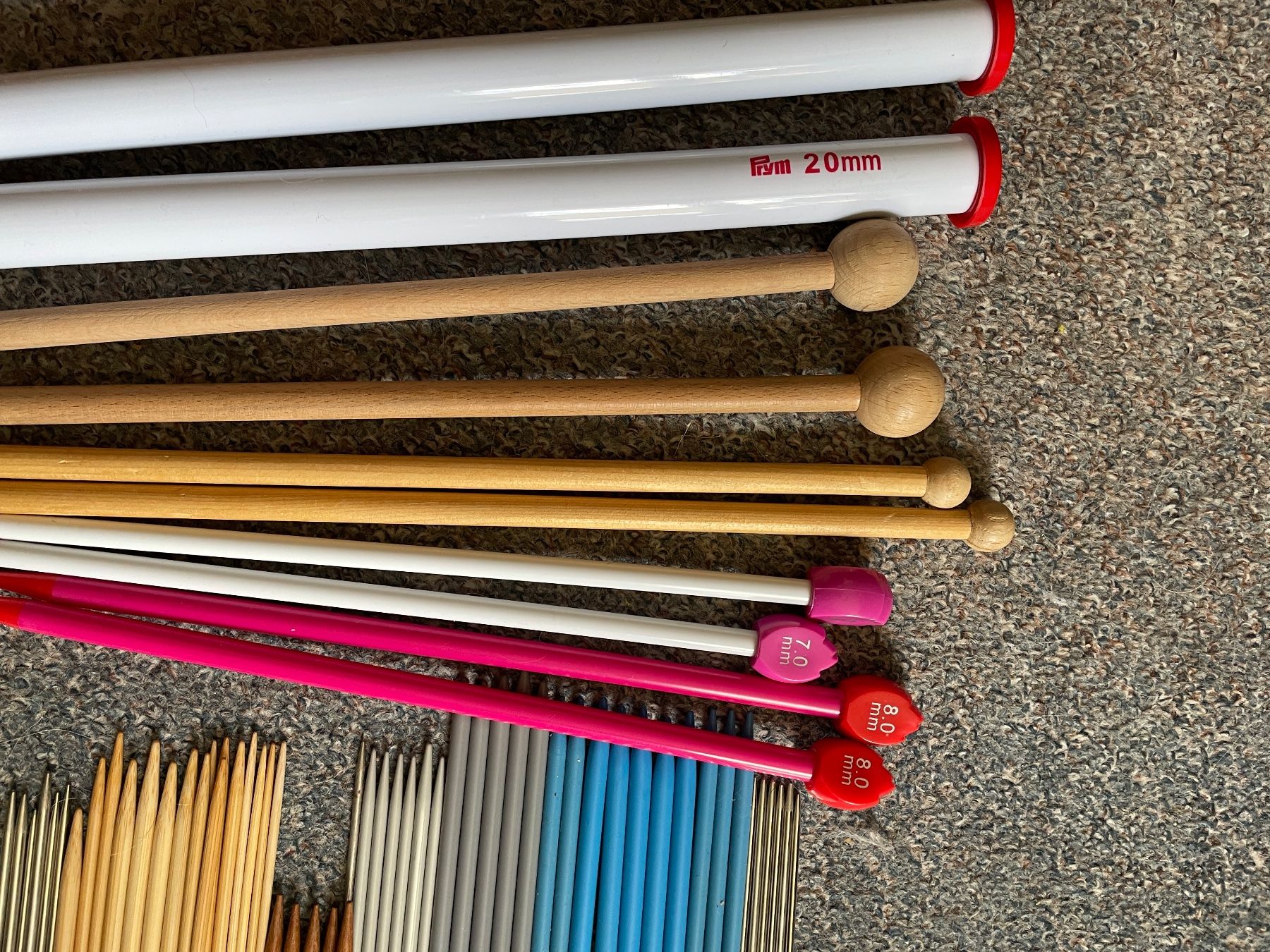 Nadeln: 100 Gemischtes Stricknadel Konvolut gemischte grössen – Gebraucht aus Buchs SG von  5