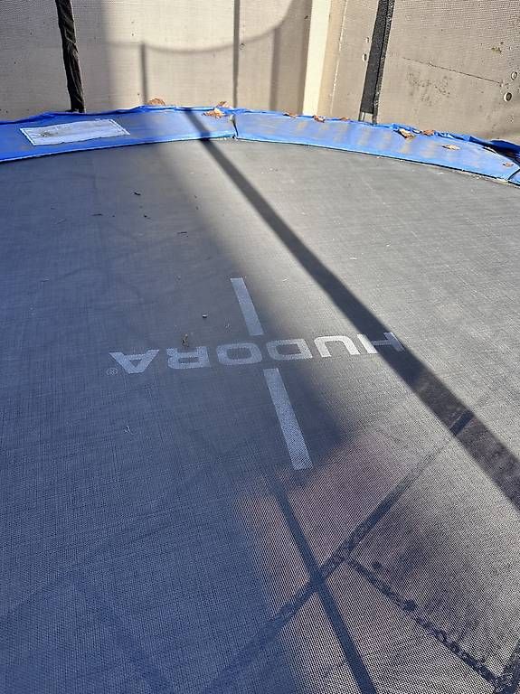 Trampolini: Trampolino Hudora diam. 2.20 m – Usato da Lugano venduto da armyale 2