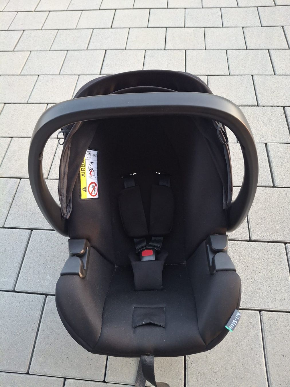 Chicco Seggiolini per auto: Autositz Babyschale i-Size, top Zustand – Usato da Zeglingen venduto da _CraZy_AngeL